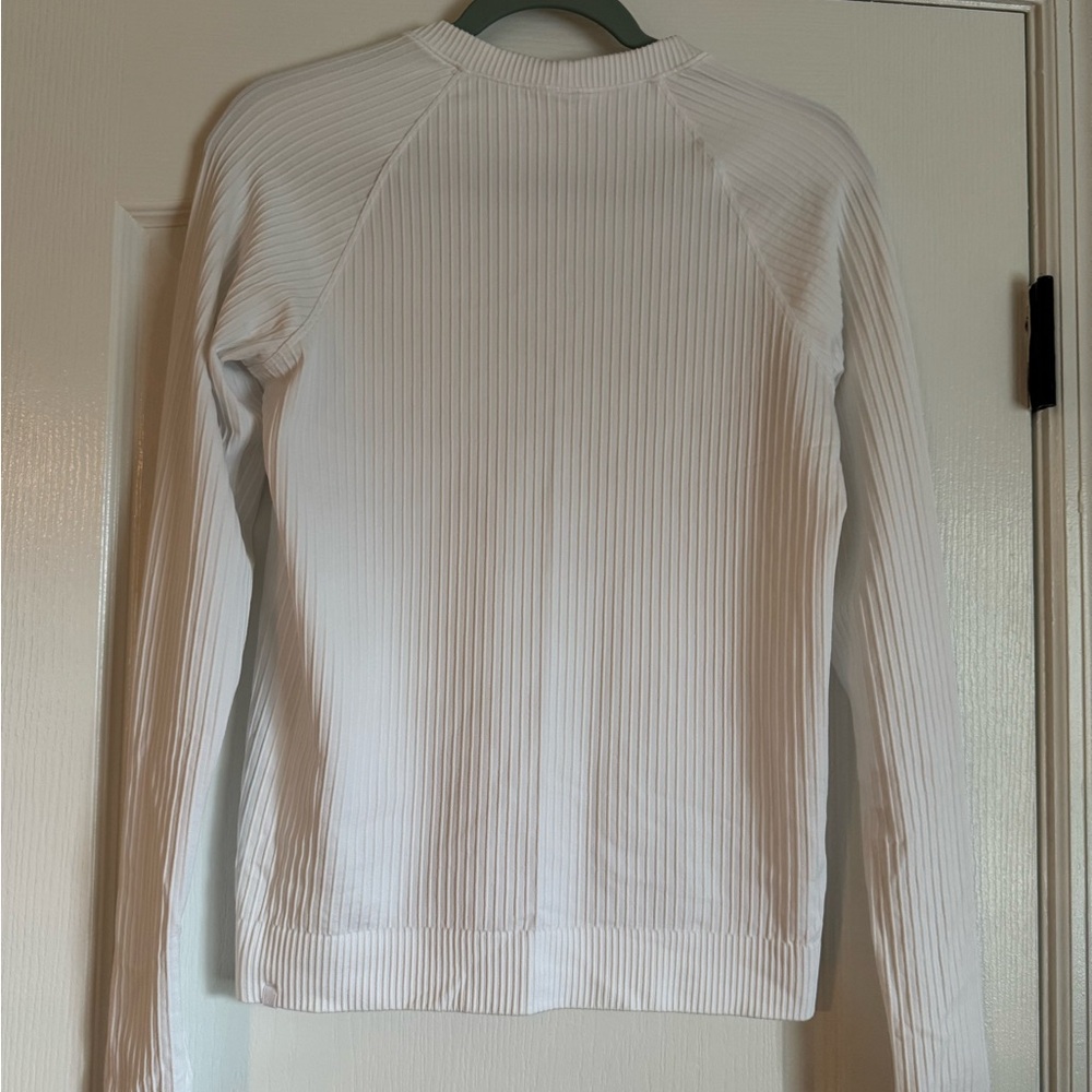 Lululemon Restless pullover. - Picture 2 of 3